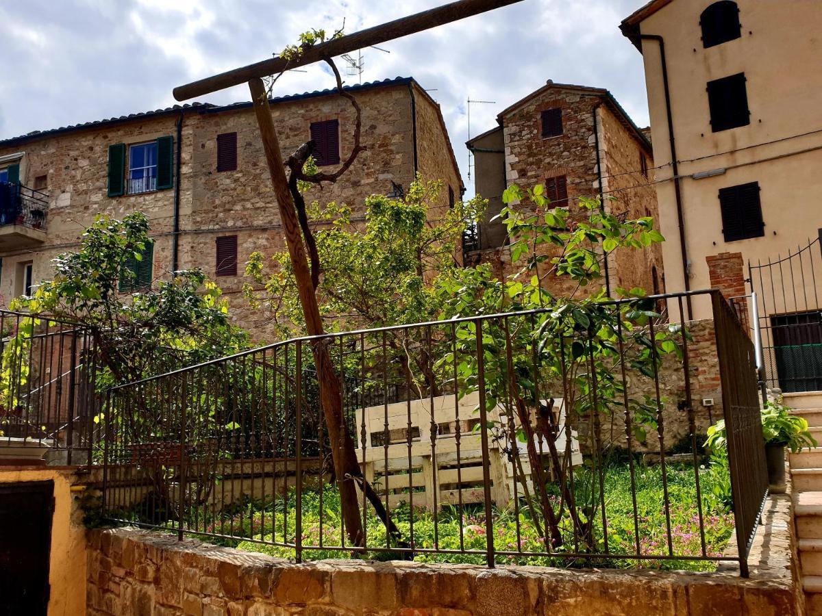 Belladonna GuestHouse Castiglione dʼOrcia Exterior foto