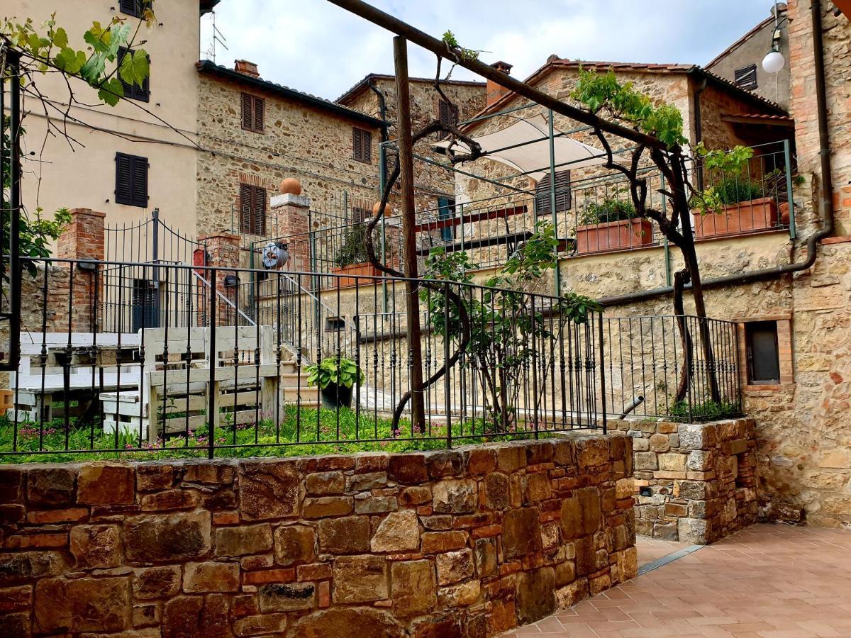 Belladonna GuestHouse Castiglione dʼOrcia Exterior foto